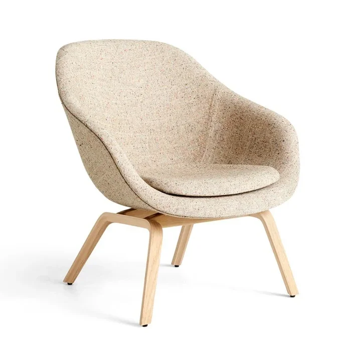 About A Lounge 83 – Hay