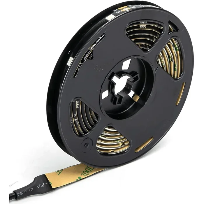 Aigostar – Tira LED RGBIC regulable 2m LED/4,9W/5V + mando a distancia