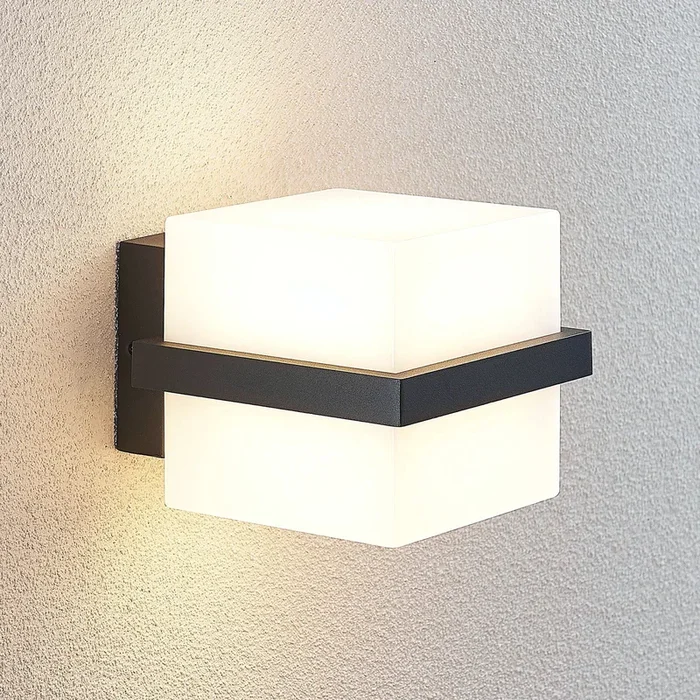 Aplique LED para exterior Aurón en forma de cubo
