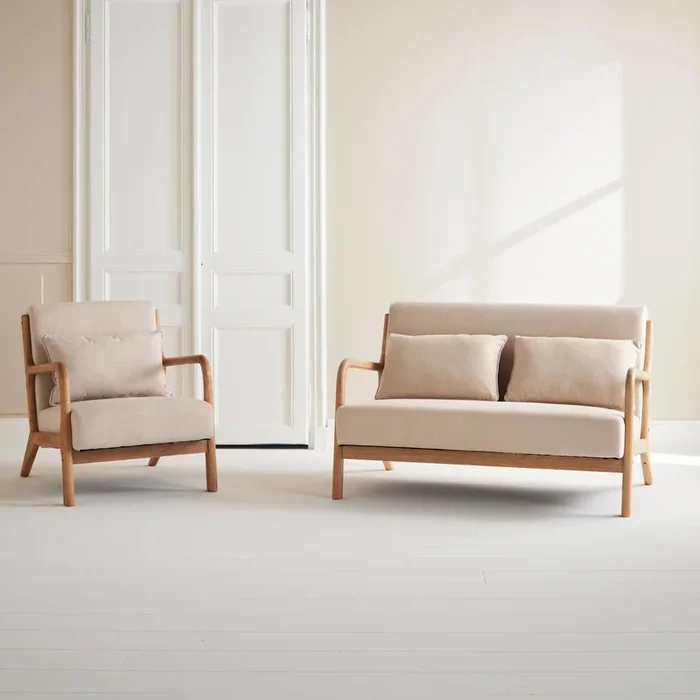 Banqueta de 2 plazas + sillón de tela beige y madera