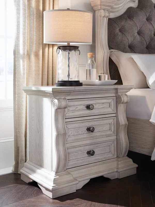 Bruchandi Antique White Nightstand