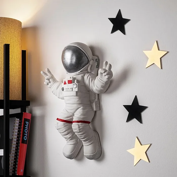 Decoración de pared 47×35 cm astronaut plata
