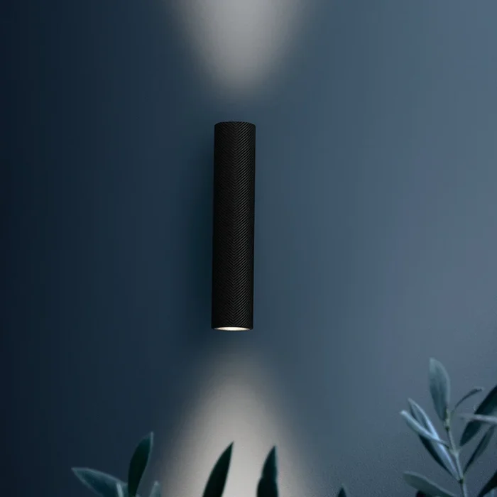 FLOS Flauta Spiga 1 aplique para exterior, 2.700K negro