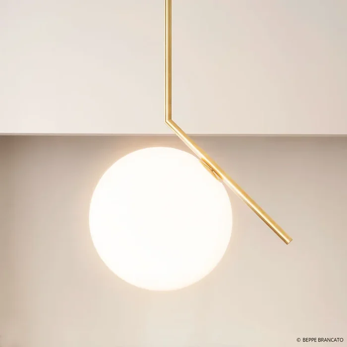 FLOS IC S1 lámpara colgante de diseño, latón pulido