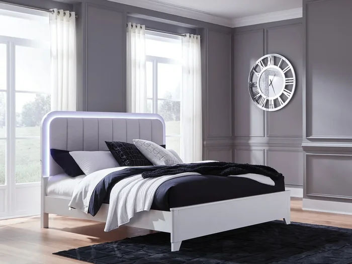 Jarlee White King Upholstered Panel Bed