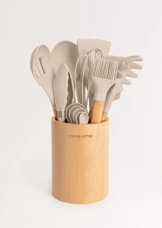 KITCHENWARE STUDIO – Utensilios de cocina de silicona y madera