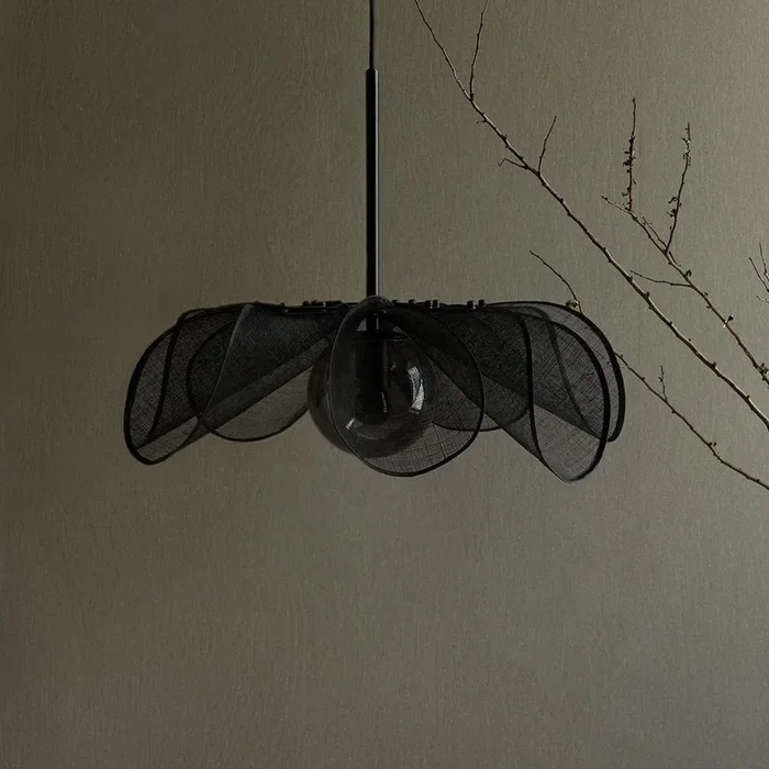 Lámpara colgante Styrka, Ø 63 cm, negro/gris humo, fibra de plátano
