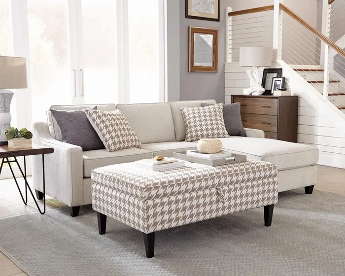 Mcloughlin Platinum Upholstered Sloped Arm Sectional Sofa