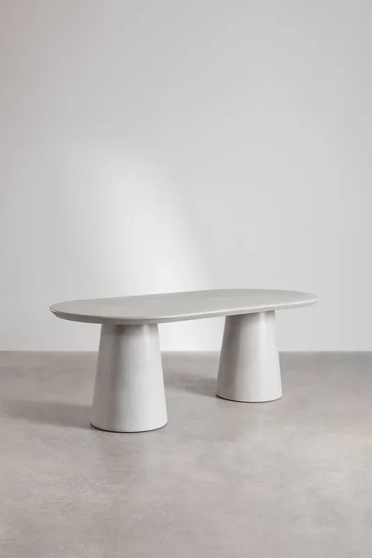 Mesa de comedor ovalada en cemento (220×95 cm) Noemi Gris Arena – SKLUM
