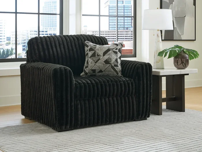 Midnight-Madness Onyx Oversized Chair
