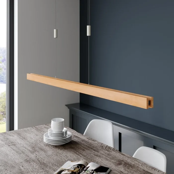 Quitani Lámpara colgante LED Alin, longitud 138 cm, roble natural