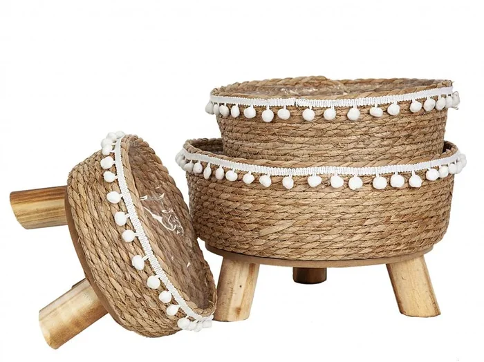 Set 3 Macetero Mimbre Borlones C/pies